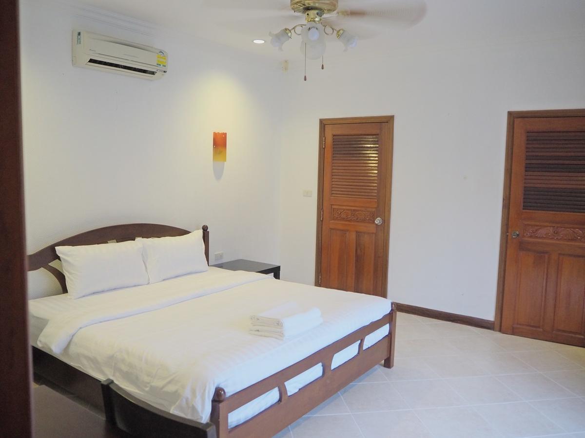 The Beach Pool Villa Pattaya Exterior foto