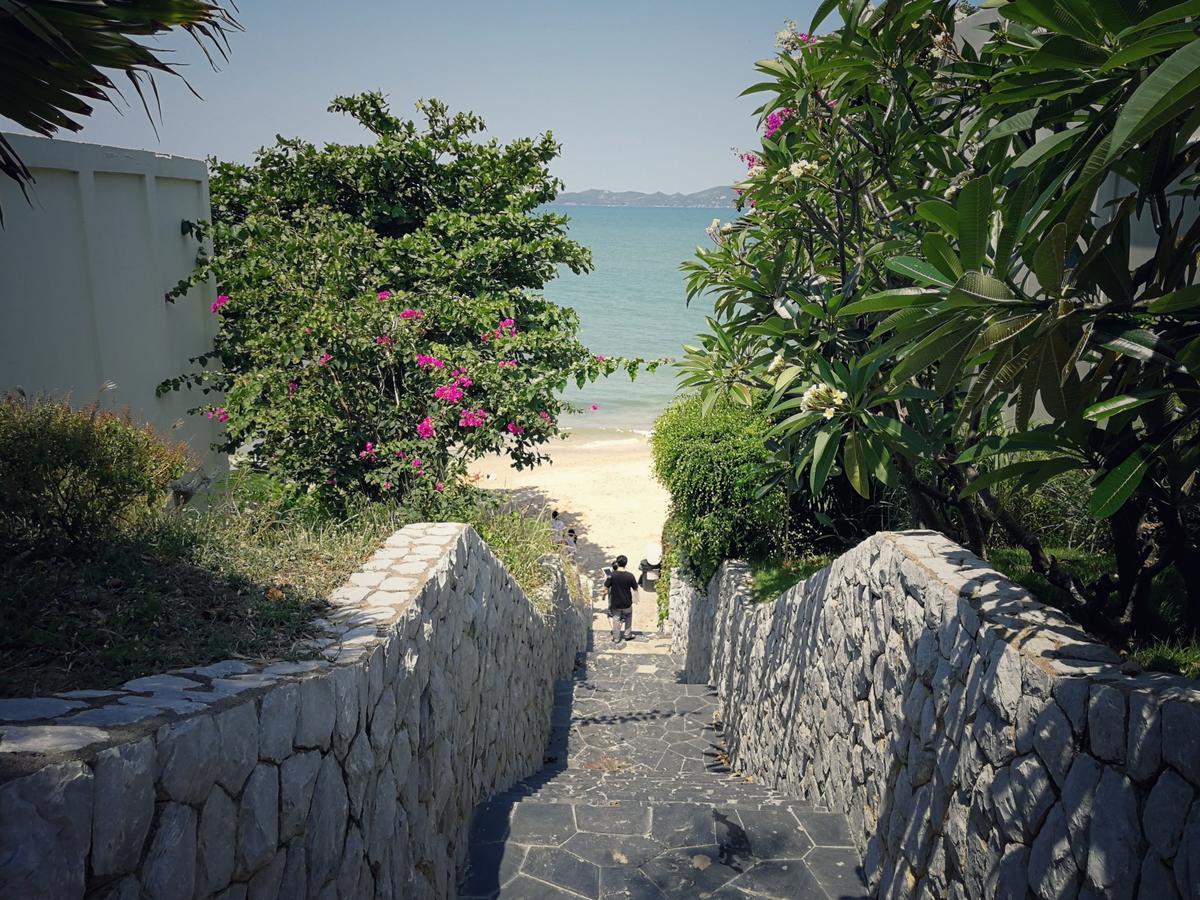 The Beach Pool Villa Pattaya Exterior foto