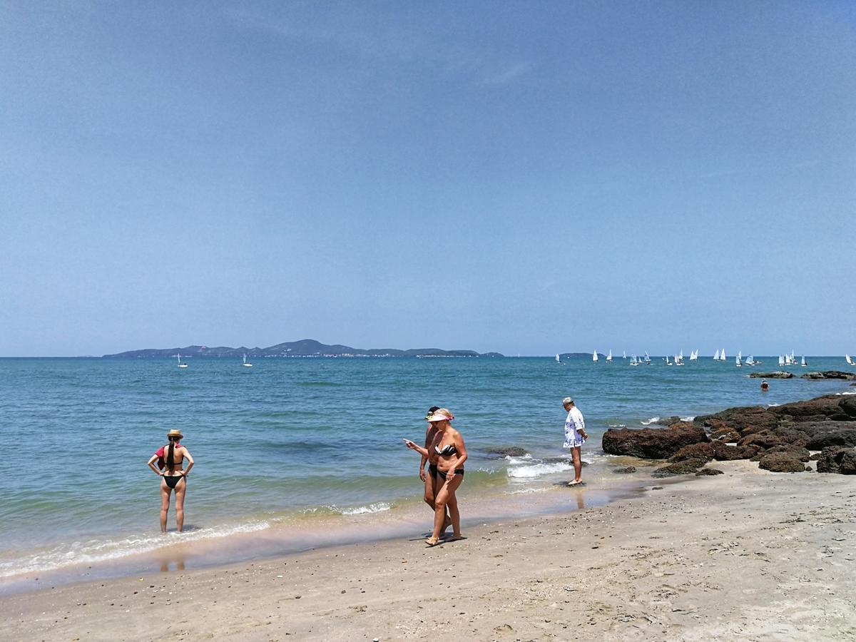 The Beach Pool Villa Pattaya Exterior foto