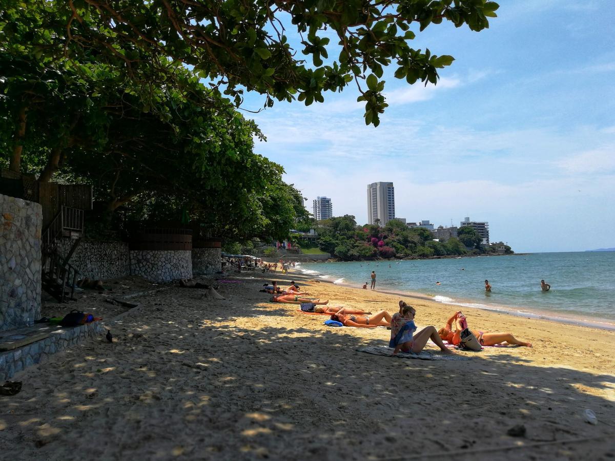 The Beach Pool Villa Pattaya Exterior foto