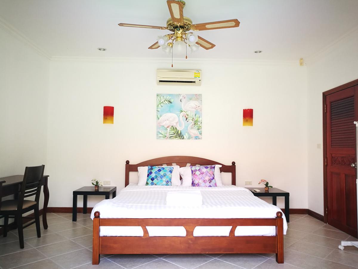 The Beach Pool Villa Pattaya Exterior foto